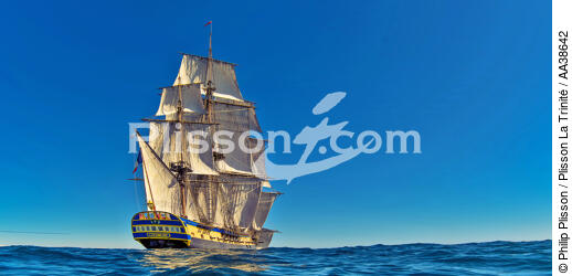 L'Hermione en navigation - © Philip Plisson / Plisson La Trinité / AA38642 - Nos reportages photos - Voilier
