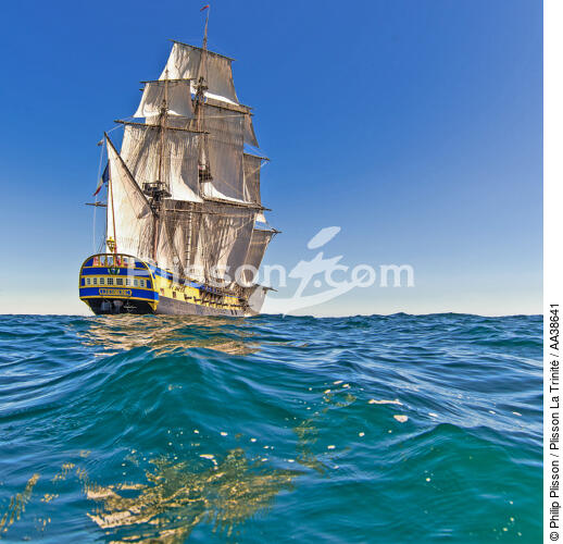 L'Hermione at sea - © Philip Plisson / Plisson La Trinité / AA38641 - Photo Galleries - Traditional sailing