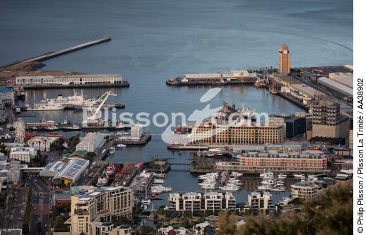 Le Cap - © Philip Plisson / Plisson La Trinité / AA38902 - Nos reportages photos - Port