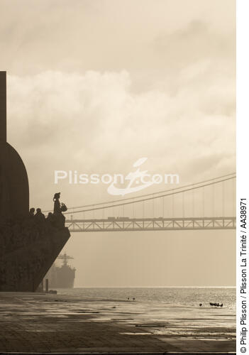 Lisbonne - © Philip Plisson / Plisson La Trinité / AA38971 - Nos reportages photos - Vertical