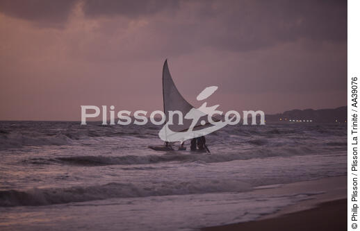 Jangaderos - © Philip Plisson / Plisson La Trinité / AA39076 - Nos reportages photos - Pêcheur du monde