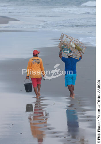 Jangaderos - © Philip Plisson / Plisson La Trinité / AA39026 - Nos reportages photos - Pêcheur du monde