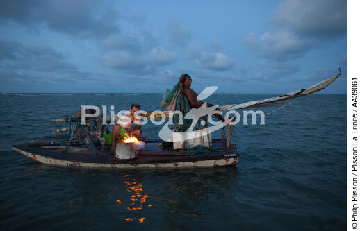 Fortim, Brésil - © Philip Plisson / Plisson La Trinité / AA39061 - Nos reportages photos - Bateau de pêche