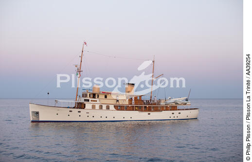 Fair Lady - © Philip Plisson / Plisson La Trinité / AA39254 - Photo Galleries - Boat