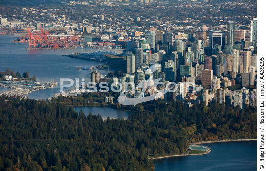 Vancouver - © Philip Plisson / Plisson La Trinité / AA39295 - Nos reportages photos - Immeuble