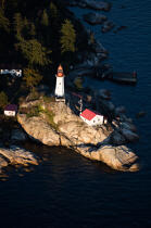 © Philip Plisson / Plisson La Trinité / AA39308 Vancouver - Photo Galleries - Lighthouse