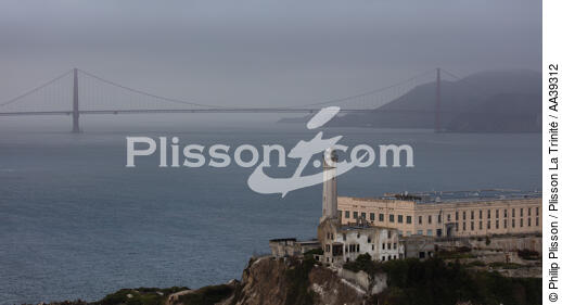 Alcatraz lighthouse - © Philip Plisson / Plisson La Trinité / AA39312 - Photo Galleries - American Lighthouses