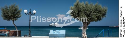 The Cyclades on the Aegean Sea - © Philip Plisson / Plisson La Trinité / AA39717 - Photo Galleries - Ground shot