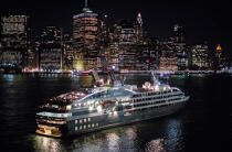 Escale à New-York © Philip Plisson / Plisson La Trinité / AA39430 - Nos reportages photos - Transport maritime
