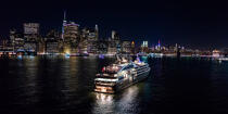 Escale à New-York © Philip Plisson / Plisson La Trinité / AA39439 - Nos reportages photos - Activité maritime