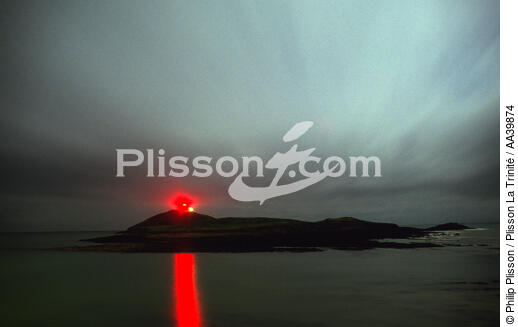 The Ballycotton lighthouse near Cork in Ireland - © Philip Plisson / Plisson La Trinité / AA39874 - Photo Galleries - Ground shot