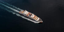 Le paquebot Le Lapérouse dans les eaux norvégiennes © Philip Plisson / Plisson La Trinité / AA39585 - Nos reportages photos - Activité maritime