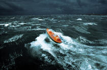 Ouessant Lifeboat (Brittany, 29). © Philip Plisson / Plisson La Trinité / AA00037 - Photo Galleries - Storms