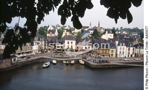 Le port de Saint-Goustan. - © Philip Plisson / Plisson La Trinité / AA00077 - Photo Galleries - Town [56]