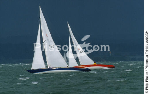 Cowes week 1985 - © Philip Plisson / Plisson La Trinité / AA00224 - Photo Galleries - Sailing boat