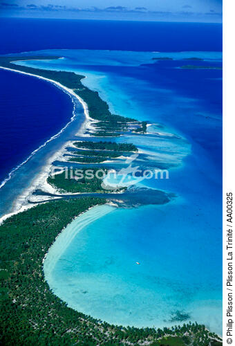 Vue aérienne de Bora Bora. - © Philip Plisson / Plisson La Trinité / AA00325 - Photo Galleries - Foreign country