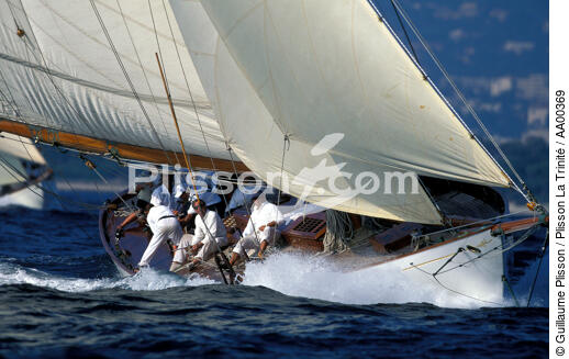Hallowe'en. - © Guillaume Plisson / Plisson La Trinité / AA00369 - Photo Galleries - Traditional sailing