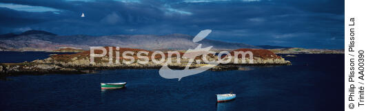 Loch Tabert (Ecosse) au soleil couchant, - © Philip Plisson / Plisson La Trinité / AA00390 - Photo Galleries - Geomorphology