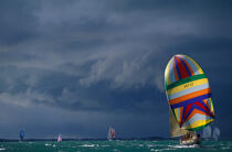 Saga en premier plan, Entrainement d'hiver. © Guillaume Plisson / Plisson La Trinité / AA00401 - Photo Galleries - Stormy sky