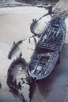 Epave de thonier dans la rivière d'Etel © Philip Plisson / Plisson La Trinité / AA00417 - Photo Galleries - Shipwreck