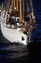 Proue de l'Esmeralda. © Philip Plisson / Plisson La Trinité / AA00508 - Nos reportages photos - Grand voilier