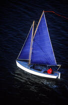 Guépard (sloup). © Philip Plisson / Plisson La Trinité / AA00592 - Photo Galleries - Dinghy or small boat with centre-board