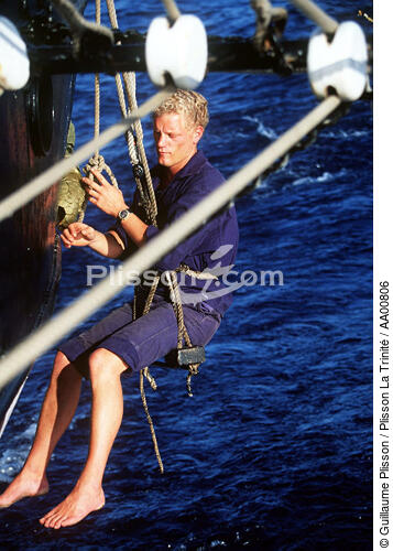 Jeune marin sur le Belem. - © Guillaume Plisson / Plisson La Trinité / AA00806 - Nos reportages photos - Marin
