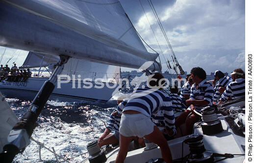 Equipage en pleine manoeuvre - © Philip Plisson / Plisson La Trinité / AA00893 - Nos reportages photos - Termes divers