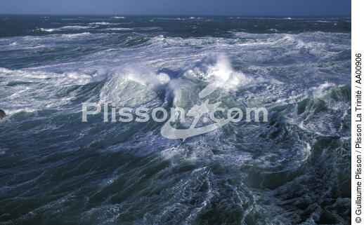 Mer agitée... - © Guillaume Plisson / Plisson La Trinité / AA00906 - Nos reportages photos - Houle