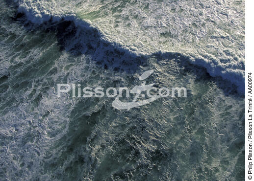 Vague, gros temps. - © Philip Plisson / Plisson La Trinité / AA00974 - Photo Galleries - Storms