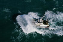 Le Monica II, pêche côtière sous gros temps. © Guillaume Plisson / Plisson La Trinité / AA01080 - Nos reportages photos - Pêche