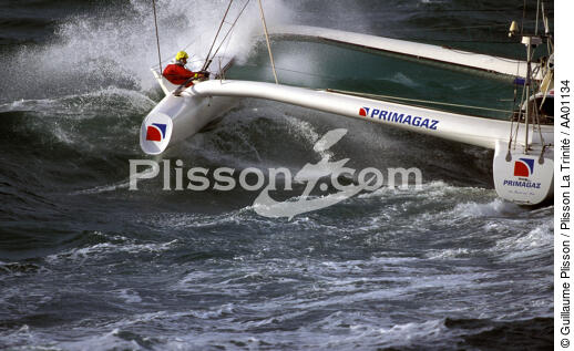 Laurent Bourgnon sur la Route du Rhum. - © Guillaume Plisson / Plisson La Trinité / AA01134 - Photo Galleries - Sailing Race
