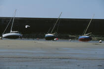 bateaux en cale sèche © Philip Plisson / Plisson La Trinité / AA01232 - Nos reportages photos - Croisière