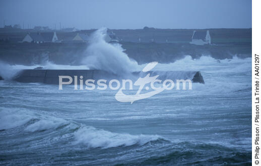 Tempête près du littoral. - © Philip Plisson / Plisson La Trinité / AA01297 - Nos reportages photos - Temps
