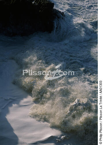 Mer agitée sur la Baie de Quiberon. - © Philip Plisson / Plisson La Trinité / AA01303 - Nos reportages photos - Tempête