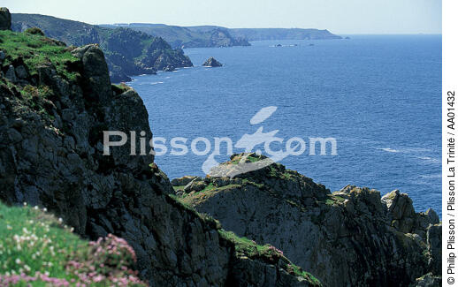 Côte du Cap Sizun. - © Philip Plisson / Plisson La Trinité / AA01432 - Photo Galleries - Wild coast