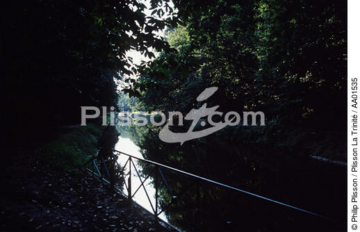 Rivière du Blavet. - © Philip Plisson / Plisson La Trinité / AA01535 - Photo Galleries - Hydrology