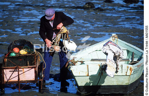 Pêcheur en rivière d'Etel. - © Guillaume Plisson / Plisson La Trinité / AA01555 - Nos reportages photos - Pêche