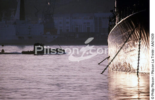 Le port de Brest. - © Philip Plisson / Plisson La Trinité / AA01639 - Nos reportages photos - Pêche