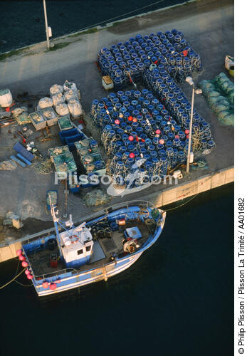 Chalutier de l'Ile de Batz. - © Philip Plisson / Plisson La Trinité / AA01682 - Nos reportages photos - Activité maritime