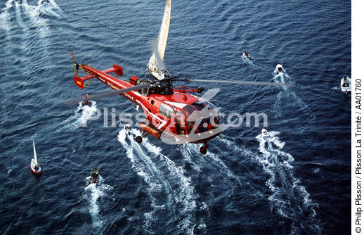 Hélicoptère de la sécurité civile. - © Philip Plisson / Plisson La Trinité / AA01760 - Nos reportages photos - Termes divers