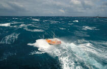 Le canot d'Ouessant dans la tempête. © Philip Plisson / Plisson La Trinité / AA01782 - Photo Galleries - Sea Rescue