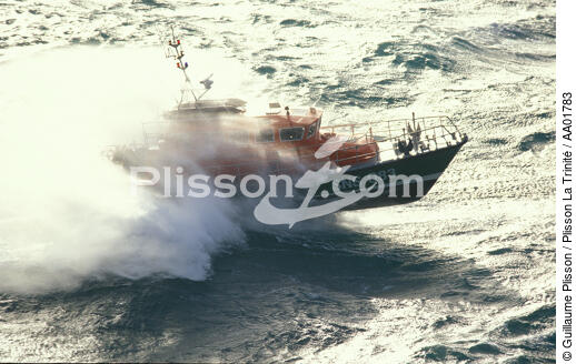 Canot de sauvetage à toute allure. - © Guillaume Plisson / Plisson La Trinité / AA01783 - Photo Galleries - Lifesaving at sea