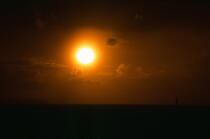 Coucher de soleil. © Philip Plisson / Plisson La Trinité / AA01864 - Photo Galleries - Sun