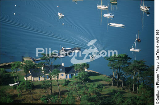 Ile de Cuhan. - © Guillaume Plisson / Plisson La Trinité / AA01969 - Nos reportages photos - Maison