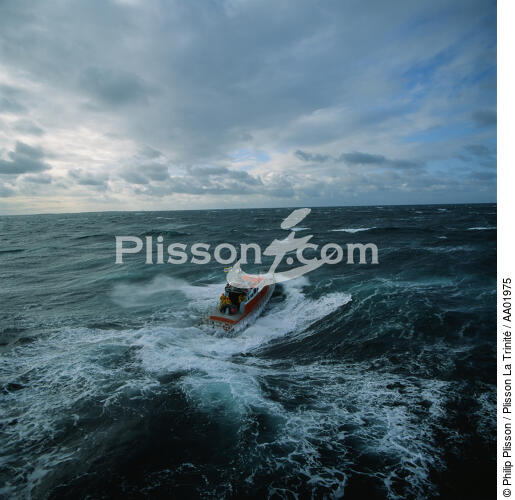 Canot de l'ile de Molène. - © Philip Plisson / Plisson La Trinité / AA01975 - Nos reportages photos - Mer d'Iroise
