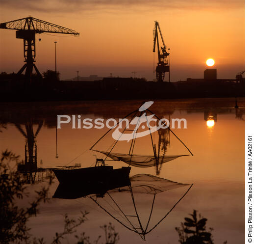 Coucher de soleil sur la Loire. - © Philip Plisson / Plisson La Trinité / AA02161 - Nos reportages photos - Hydrologie