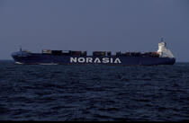 Le porte-conteneur Norasia. © Philip Plisson / Plisson La Trinité / AA02242 - Nos reportages photos - Le CMA CGM Marco Polo