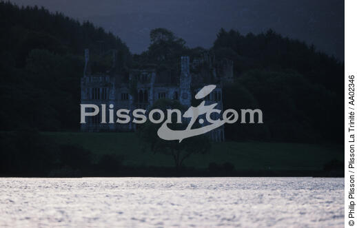 Manoir en ruines à castletown Bere. - © Philip Plisson / Plisson La Trinité / AA02346 - Nos reportages photos - Irlande, l'île verte