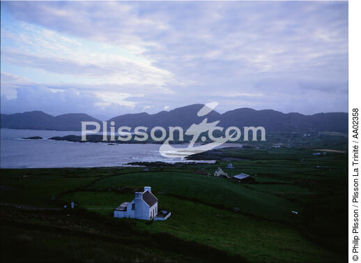 Paysage irlandais. - © Philip Plisson / Plisson La Trinité / AA02358 - Nos reportages photos - Nuage